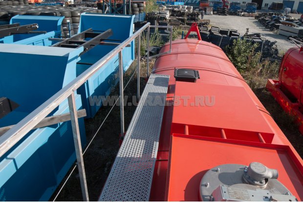 Площадка обслуживания цистерны