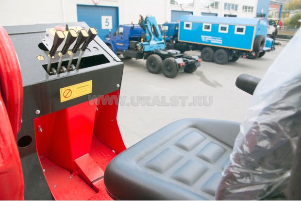 Рабочее место оператора КМУ