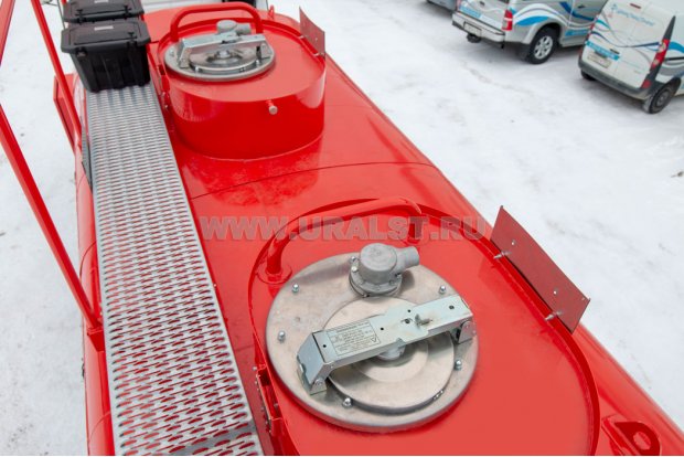 Площадка обслуживания цистерны