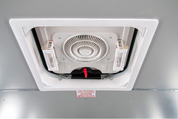 Аварийно-вентиляционный люк