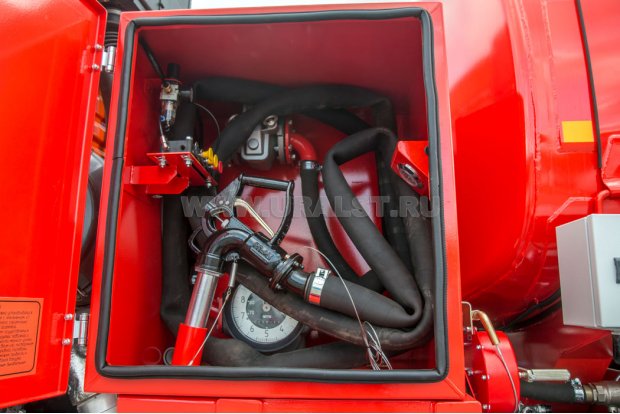 Отсек выдачи топлива