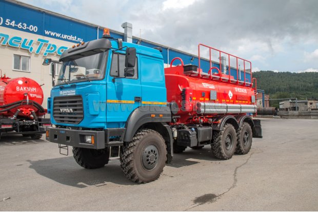 Автотопливозаправщик Урал АТЗ-11-2Б УСТ-54538