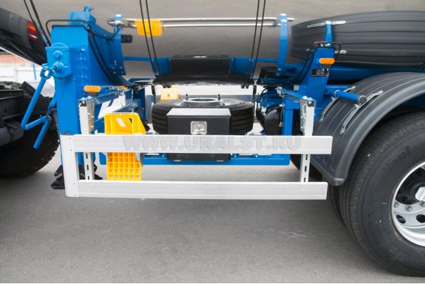 Боковая защита