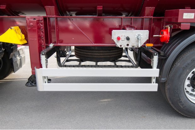 Боковая защита