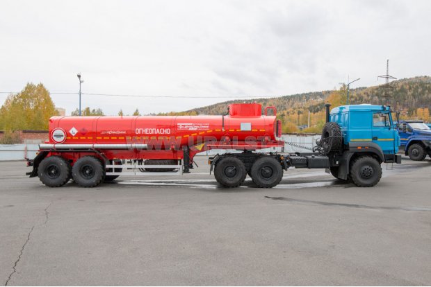 Полуприцеп цистерна нефтевоз ППЦН 23-21ПТ УСТ 9465 рамная