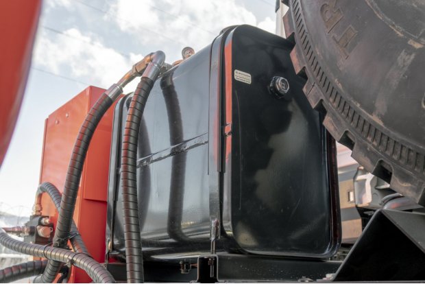 Бак гидросистемы