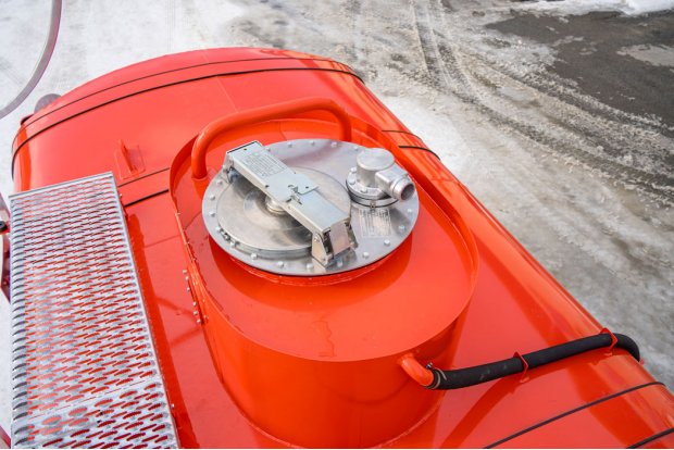 Заливная горловина