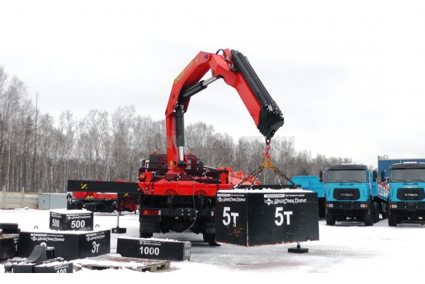 Бортовой автомобиль IVECO-AMT 733950 с КМУ Palfinger PK-32080 УСТ-5453