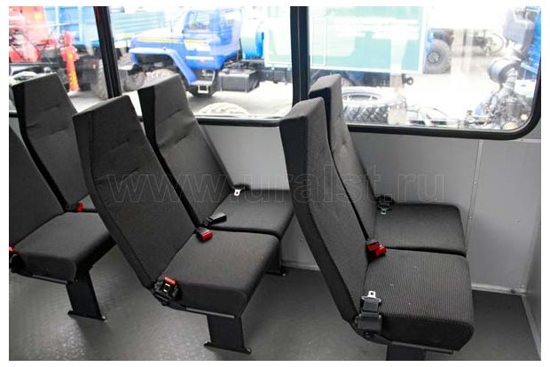 Пассажирские сиденья