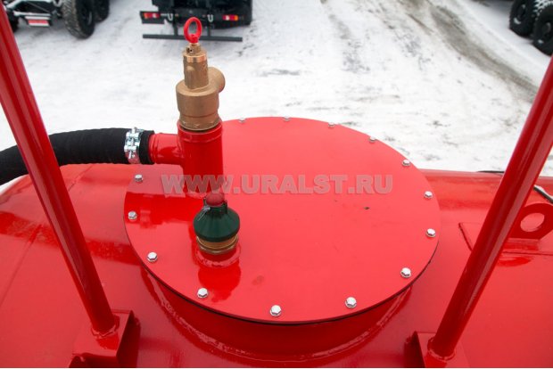 Заливная горловина