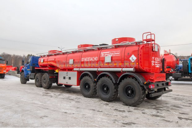 Полуприцеп цистерна ППЦ 26-32Л-3Н УСТ 9465 рамная, насос, пневмоподвеска 