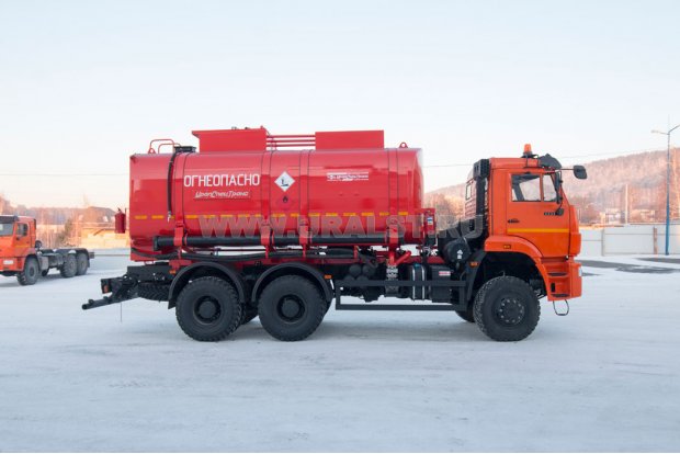 Автотопливозаправщик АТЗ-20 УСТ 54533Z Камаз 6522-53