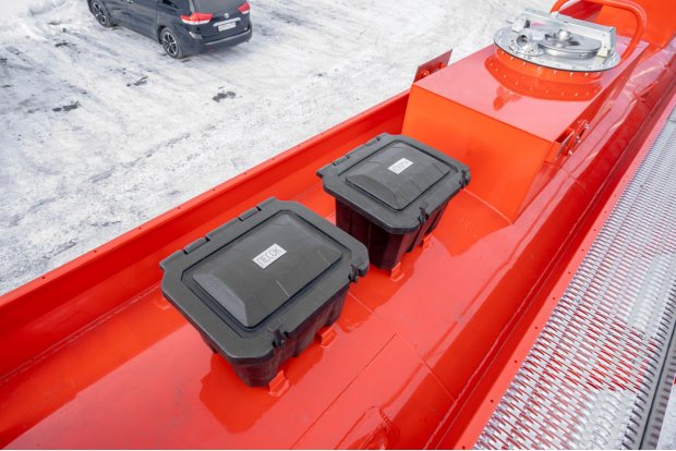 Ящики для песка и кошмы