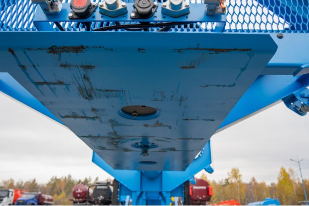 Шкворневой узел