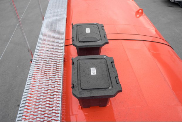 Ящики для песка и кошмы