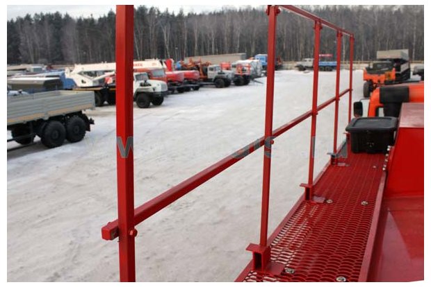 Автотопливозаправщик Камаз 43118-24