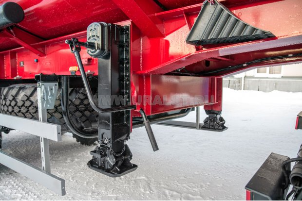 Опорное устройство полуприцепа