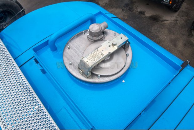 Заливная горловина