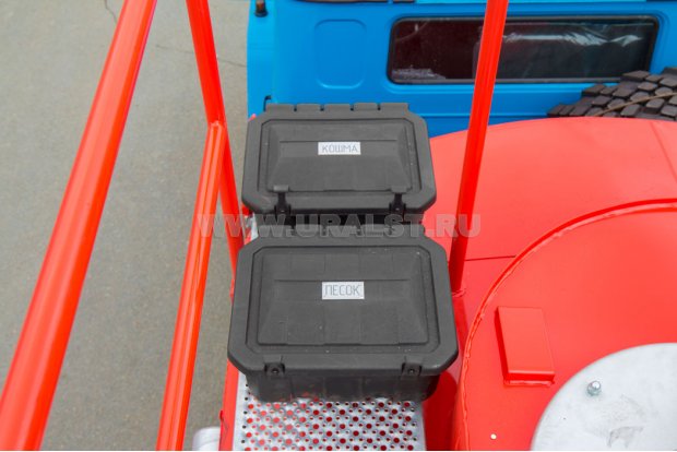 Ящик для кошмы и песка