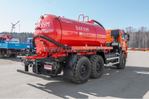 Машина вакуумная МВ-10 PNR-124D УСТ 5453A4-60 Камаз 43118-50, ревизионый люк 