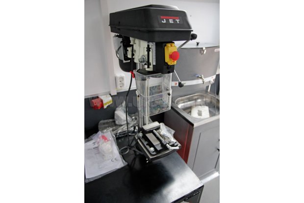 Сверлильный станок