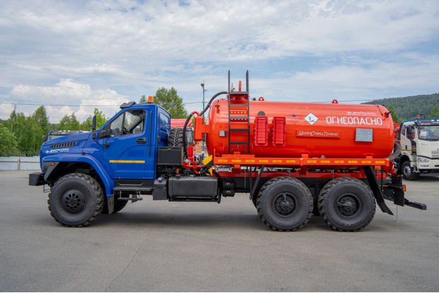 Нефтепромысловая автоцистерна АКН-10 КО УСТ 5453 Урал NEXT 4320-6951-72 ревизионный люк, доработка под ДОПОГ