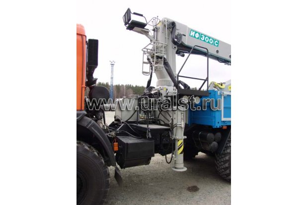 бортовой камаз с кму ИФ 300