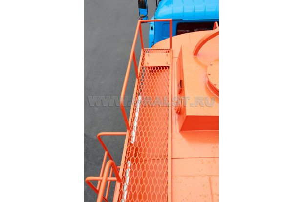 Площадка обслуживания цистерны