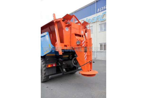 Пескоразбрасыватель