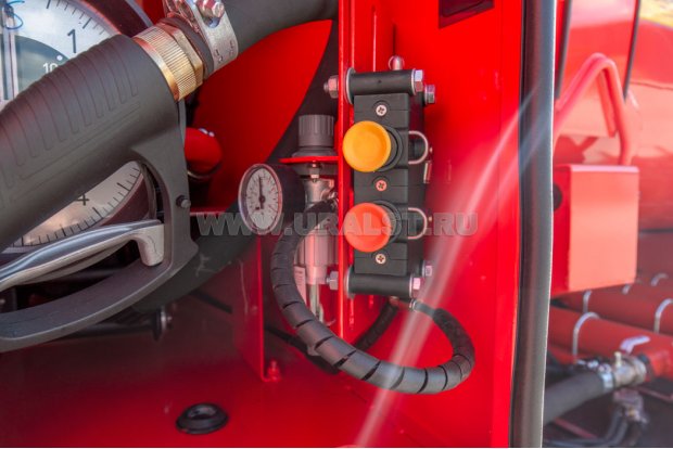 Блок пневмоуправления донным клапаном