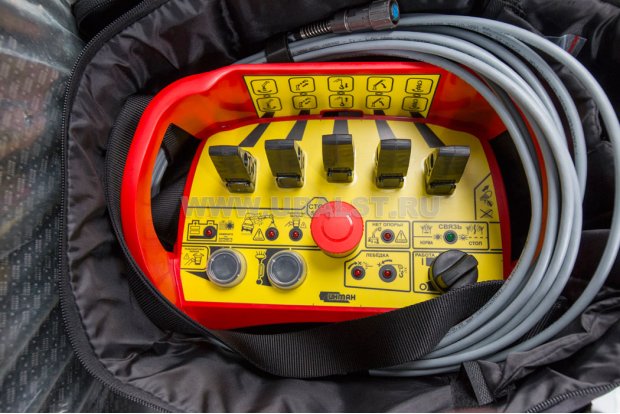 Дистанционный пульт управления КМУ