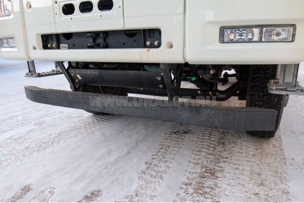 Передняя противоподкатная балка