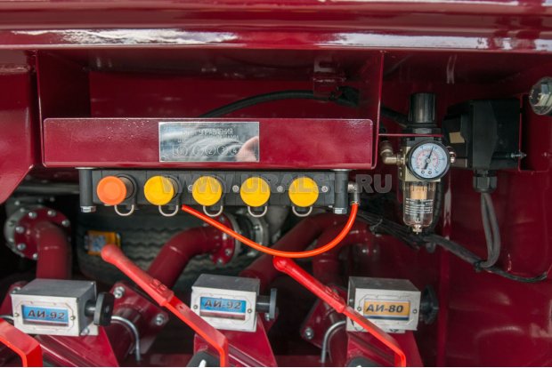 Блок пневмоуправления донными клапанами