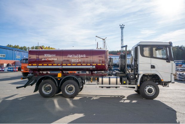 АЦПТ-10НО УСТ 5453 SHACMAN (ШАКМАН) SX32586V385 6х6, 315/80R22.5, КБ4575мм.