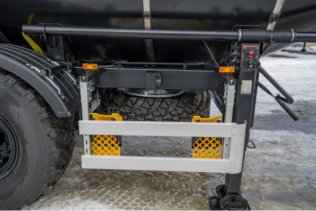 Боковая защита