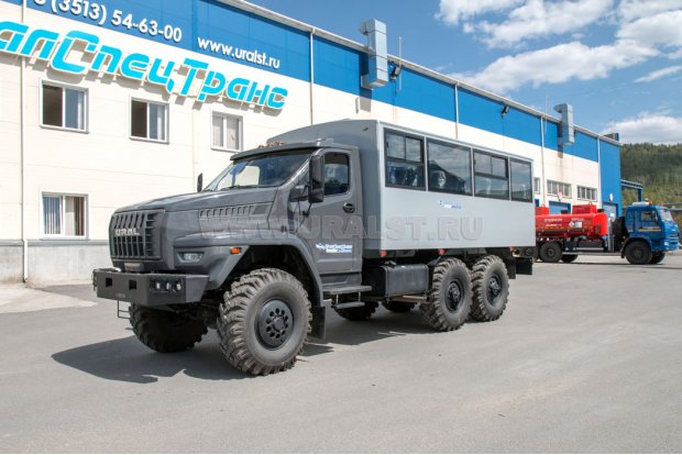 Вахтовый автобус Урал-NEXT 3255