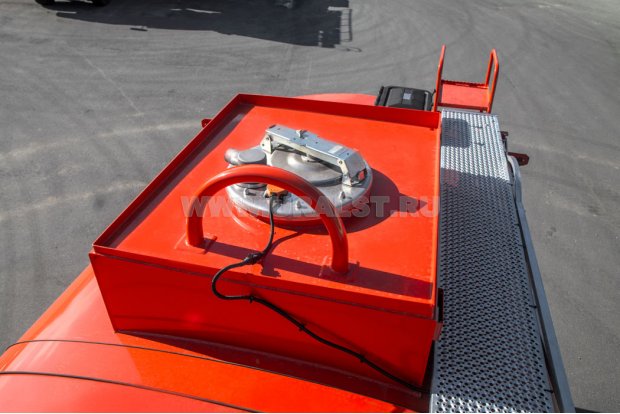 Заливная горловина