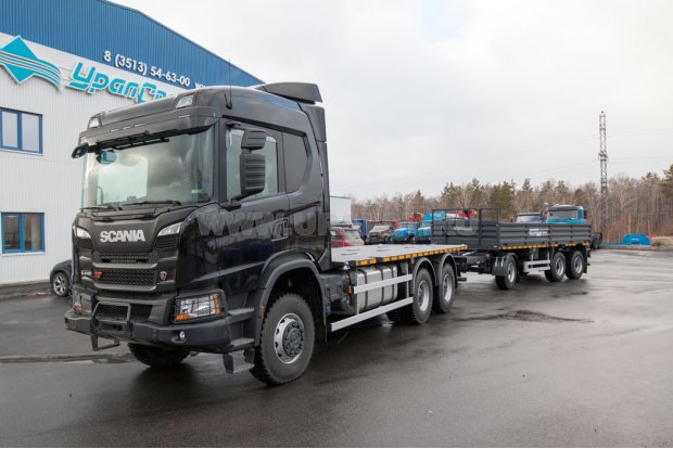 Прицеп контейнеровоз ПК 15-33-6 УСТ 9465 в составе автопоезда с SCANIA СG 440 6x6
