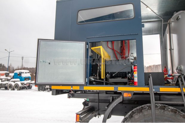 Люк обслуживания оборудование ППУА