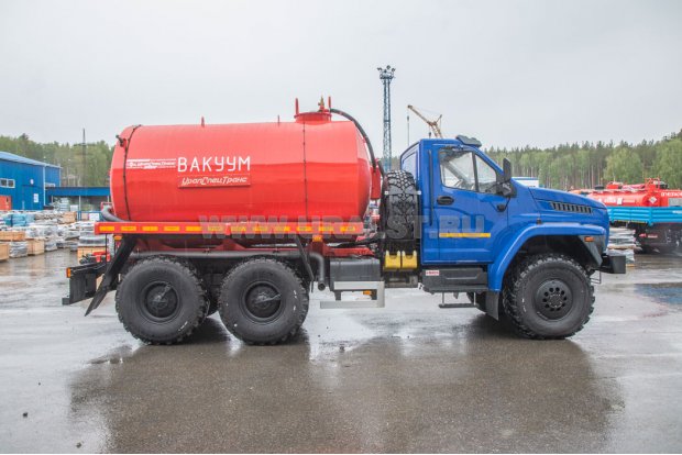 Вакуумная машина МВ-8Т КО УСТ 545332 Урал 5557-72Е5Г38, NEXT, термос