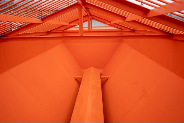 Бункер трапецеидальной формы с транспортёром