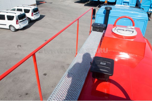 Площадка обслуживания цистерны