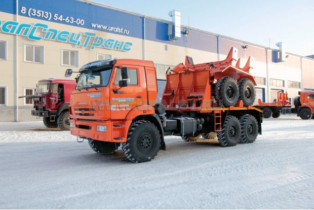Трубоплетевоз УСТ-5453 на шасси Камаз 43118-RF + Прицеп роспуск ПРТ 10-23 УСТ-94651