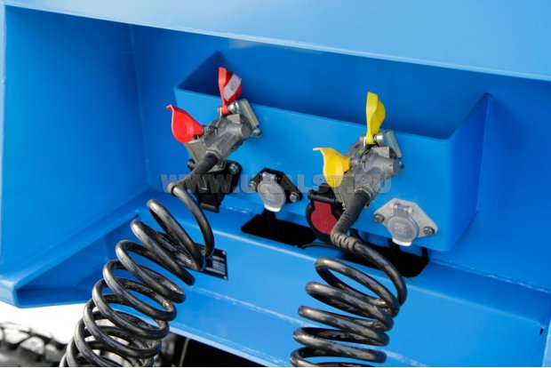 Разъемы пневматичиеской системы и электрической сети