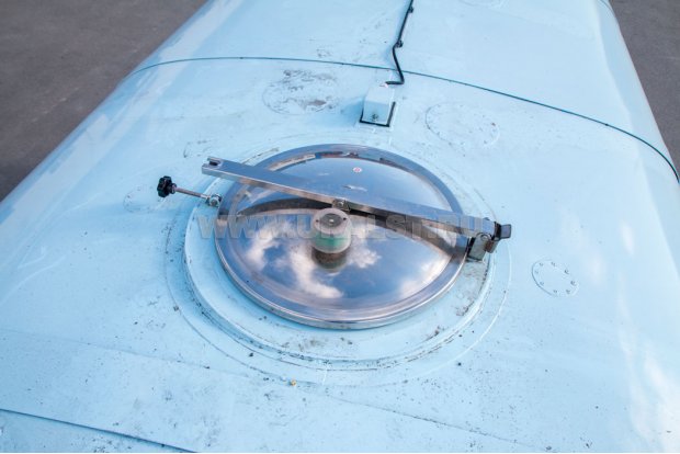 Горловина цистерны