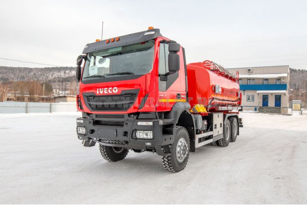 Автотопливозаправщик АТЗ-18-2 IVECO TRAKKER AD380T45W 4300 ММ