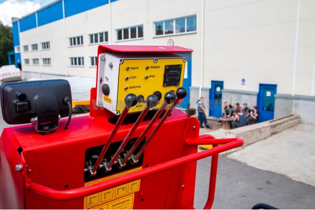 Пульт управления КМУ