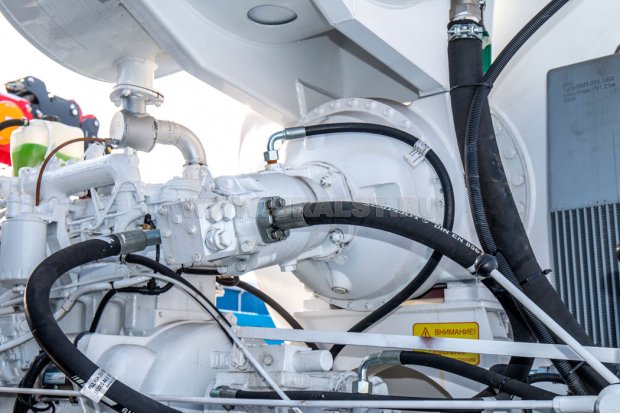 Привод автобетоносмесителя АБС 6АП