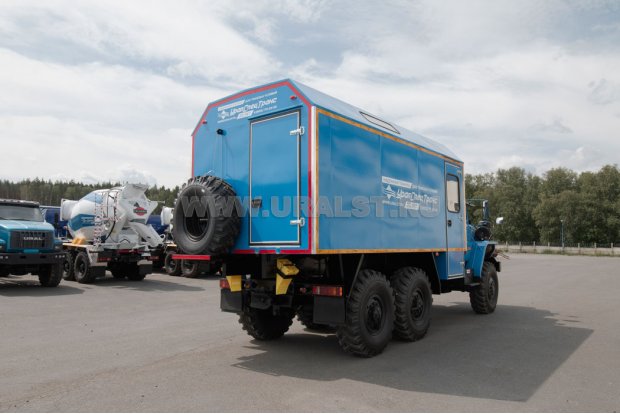 Грузопассажирский автомобиль ГПА 6+2 закр. УСТ 5453 Урал 4320-1151-73