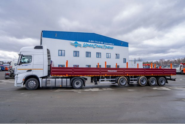 Полуприцеп бортовой ППБ 40Б-42ЛЛ-14К SEVEREST + Седельный тягач SHACMAN